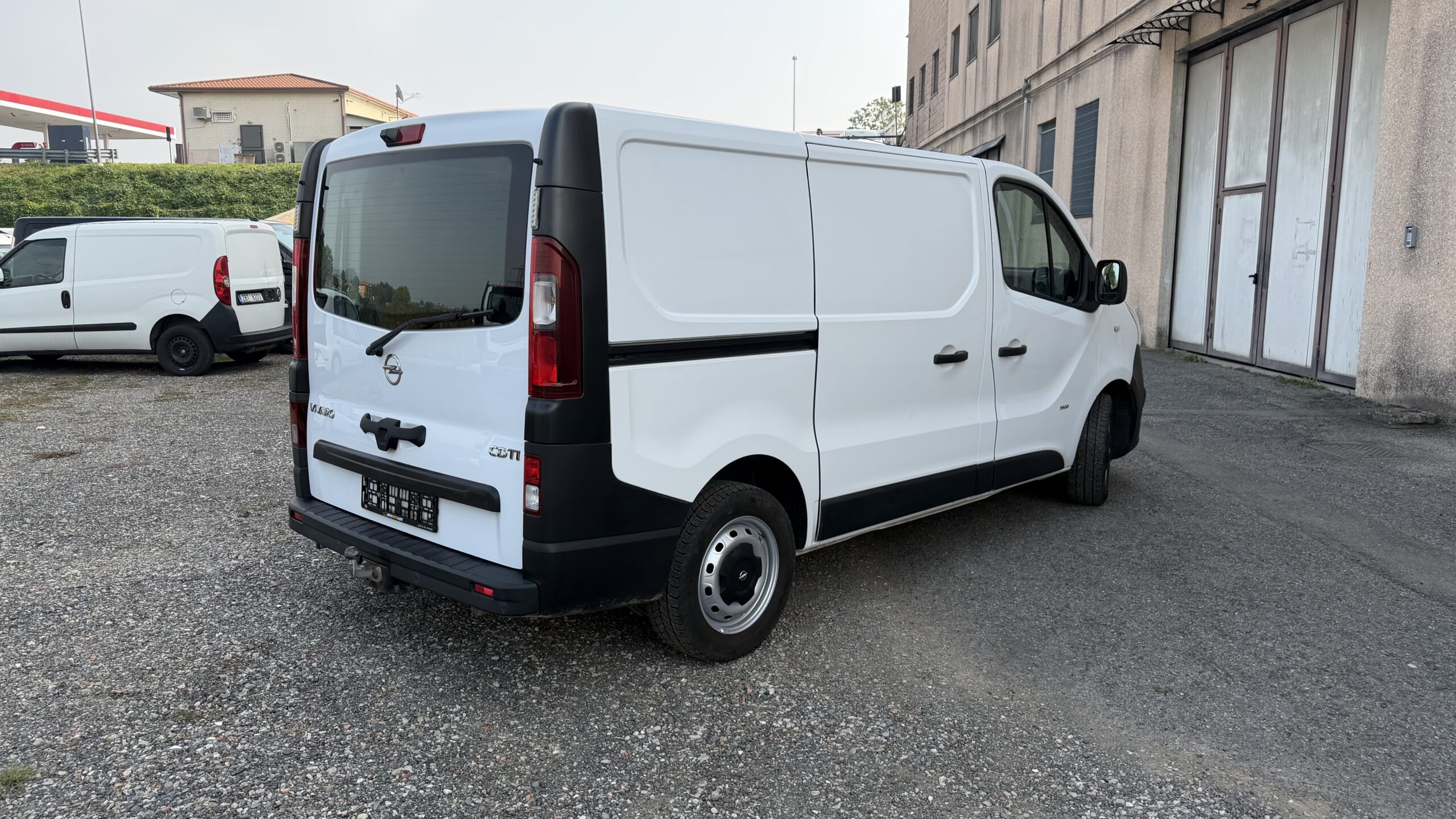 Opel Vivaro Furgone L1H1 solo 70.000 Km - immagine 24